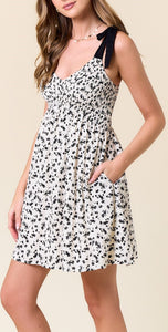 Charming Floral Dress Black